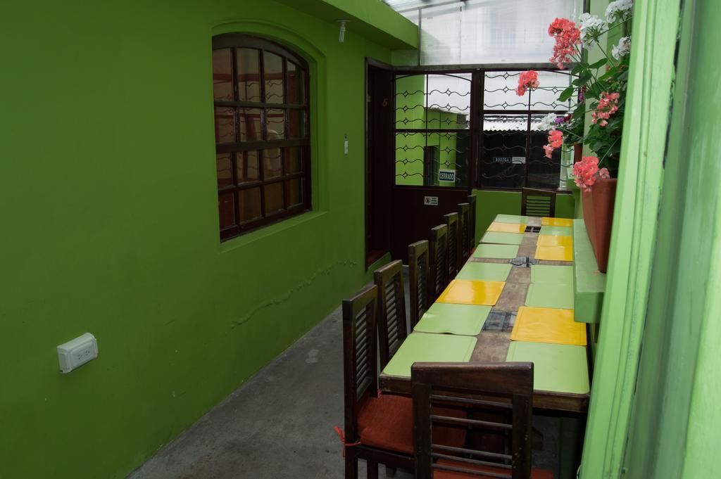 Discovery Quito Hostel Puembo Bagian luar foto